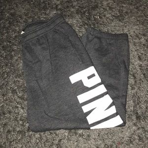 VS PINK CROPPED SWEATPANTS